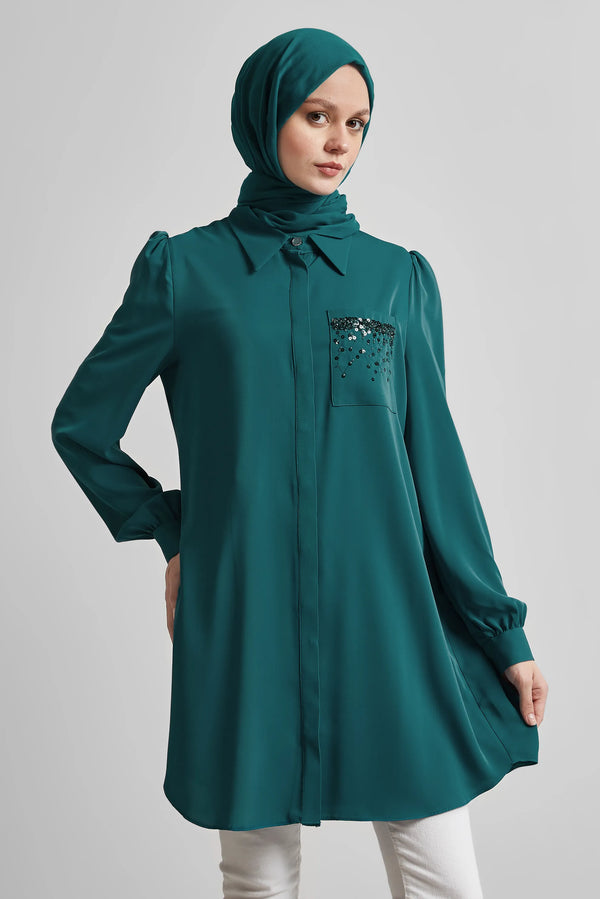 Chemise Bleue Brodée de Perles Femme Voilée - Chic & Élégant | Anika