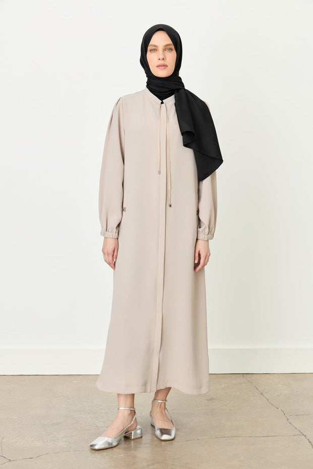 Abaya Dentelle Nihan Femme Voilée - Élégance Détaillée & Confort | Anika