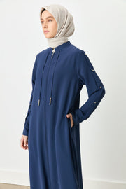 Abaya Nihan Col Juge & Manches Détaillées - Élégance Structurée Femme Voilée | Anika